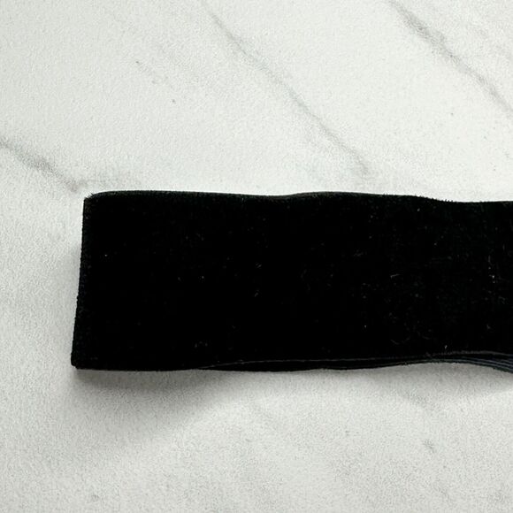 Loft Black Velvet Rhinestone Stretch Cinch Belt Small/Medium S/M โจ - Picture 3 of 16